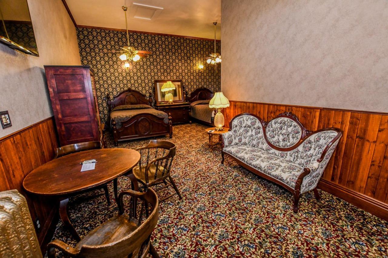 Irma Hotel Cody Exterior photo