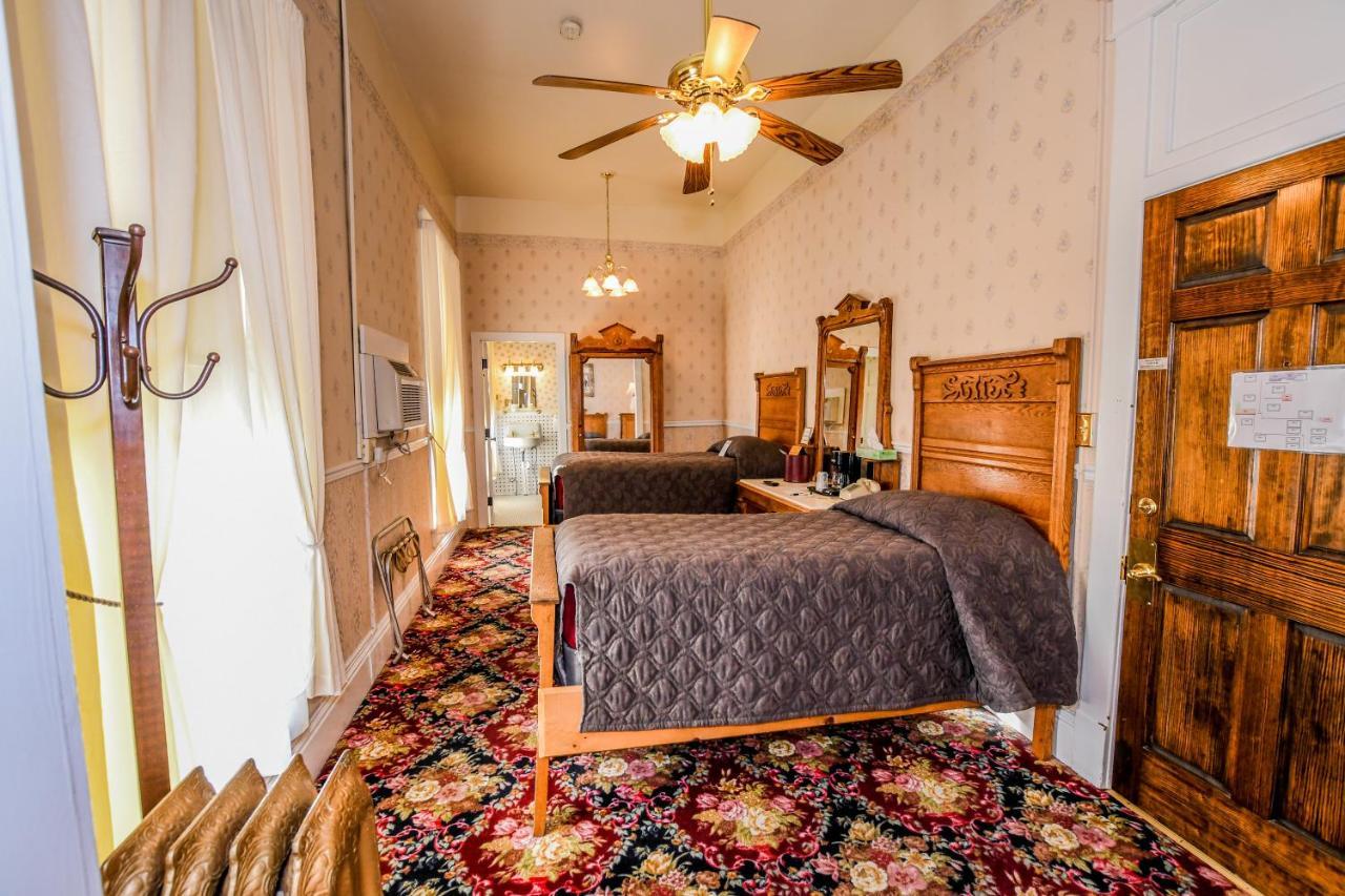 Irma Hotel Cody Exterior photo
